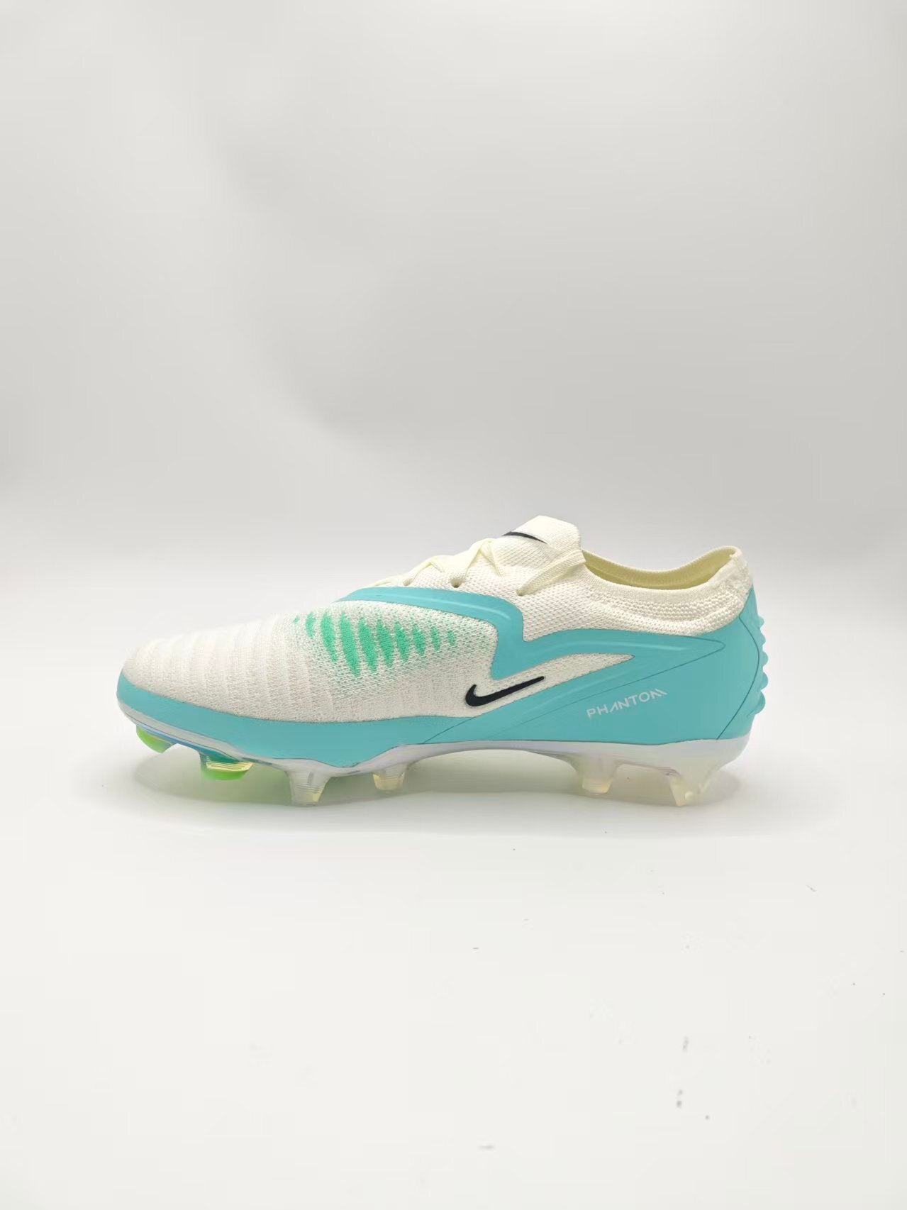 Nike Phantom 6