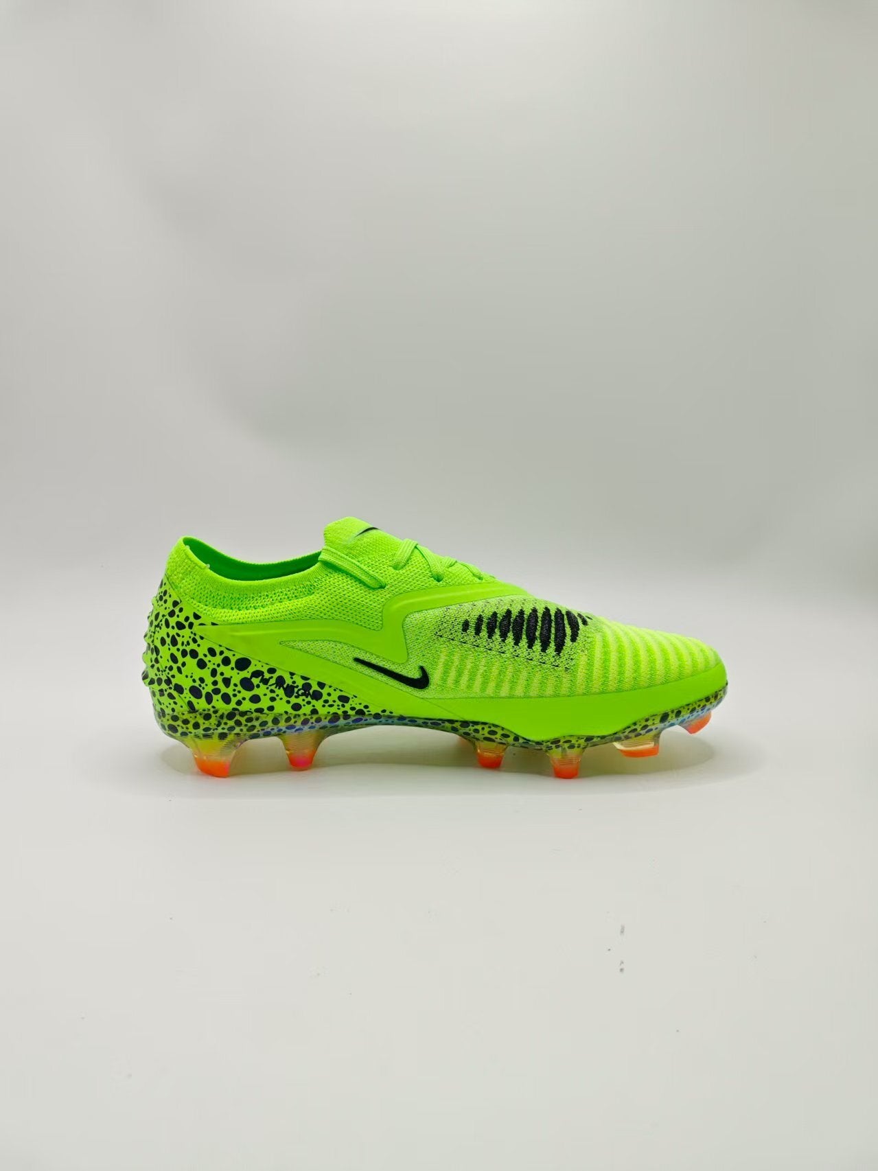 Nike Phantom 6