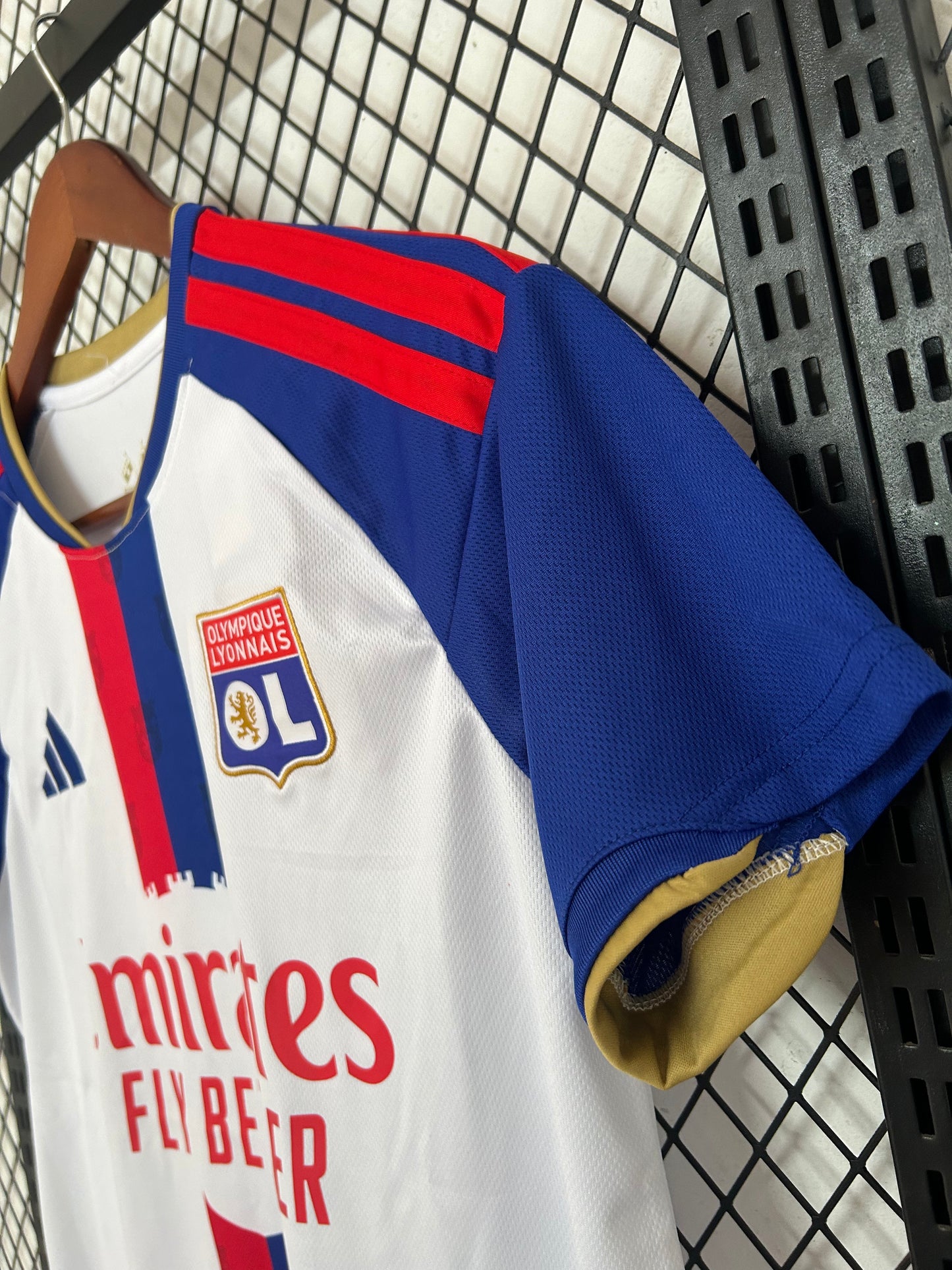 26/27 Lyon Home